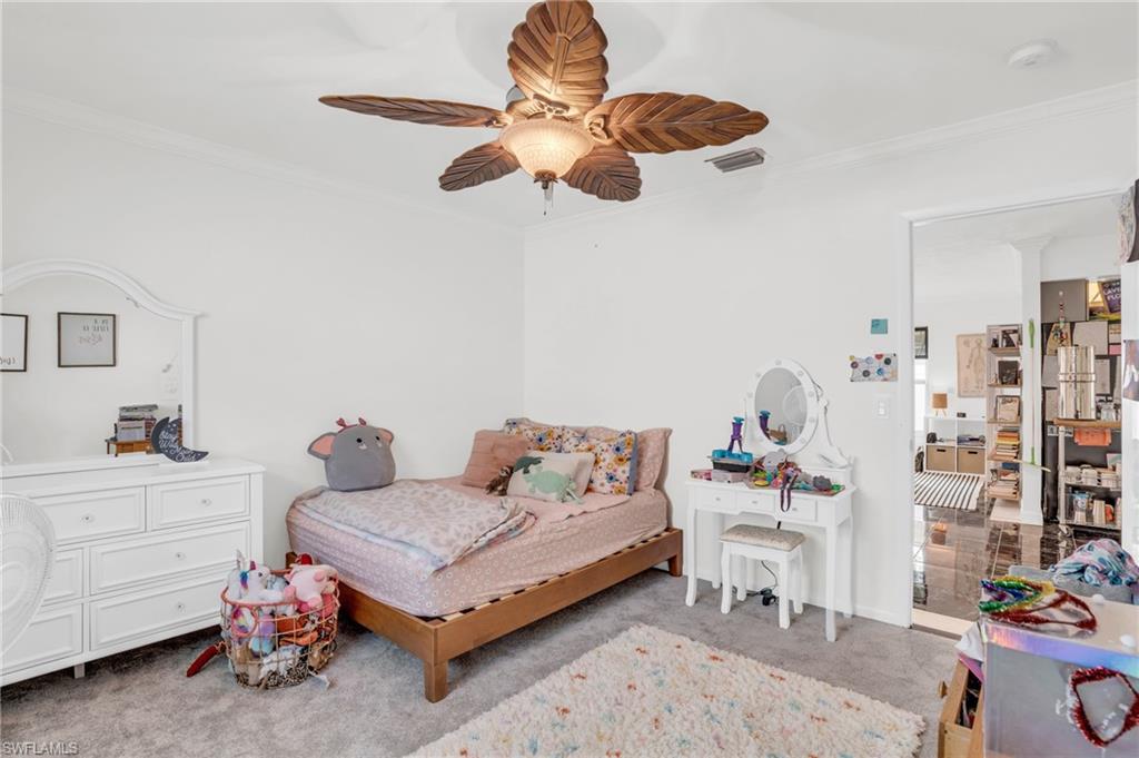 NAPLES PARK - Residential