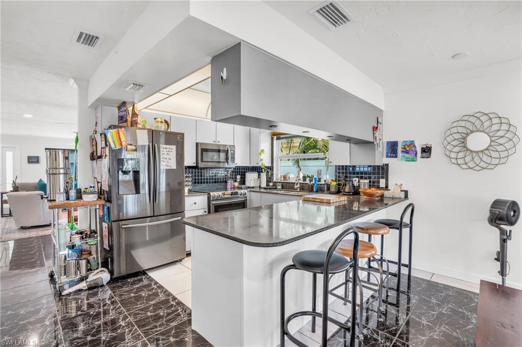 NAPLES PARK - Residential