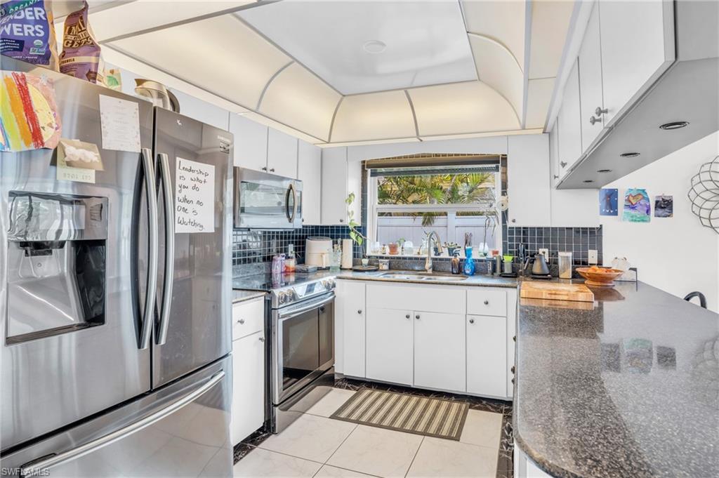 NAPLES PARK - Residential