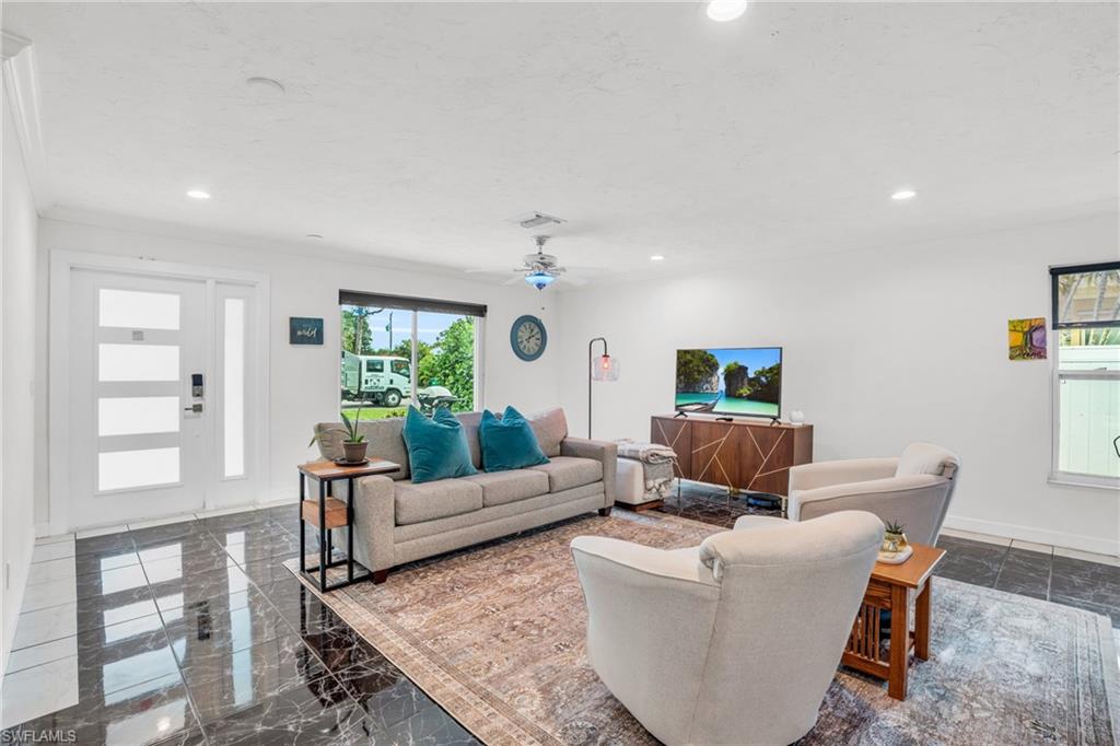 NAPLES PARK - Residential