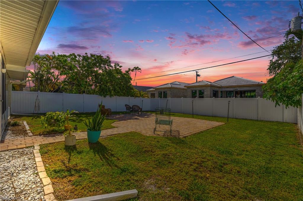 NAPLES PARK - Residential