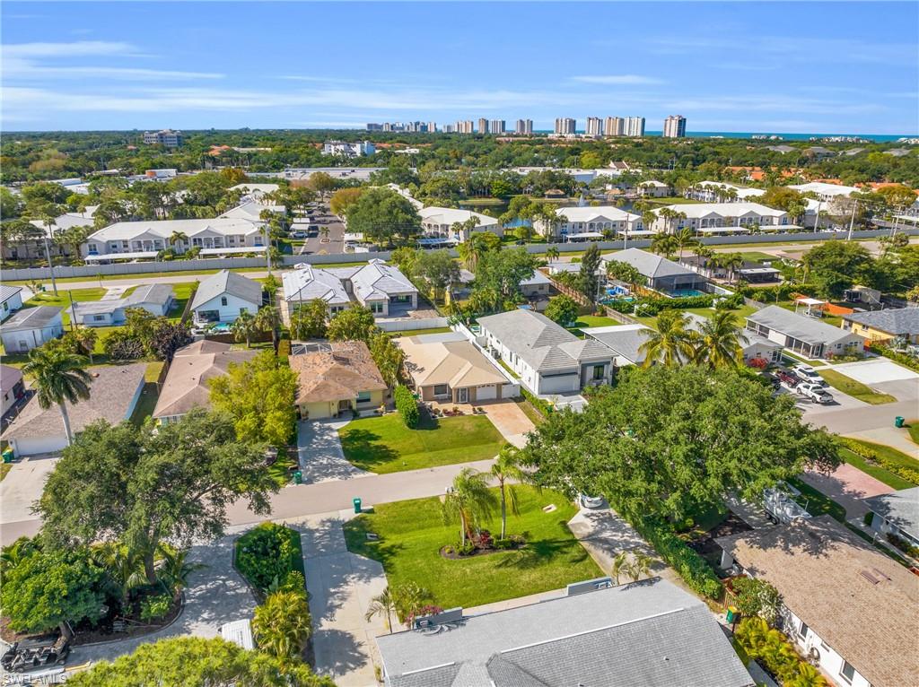 NAPLES PARK - Residential