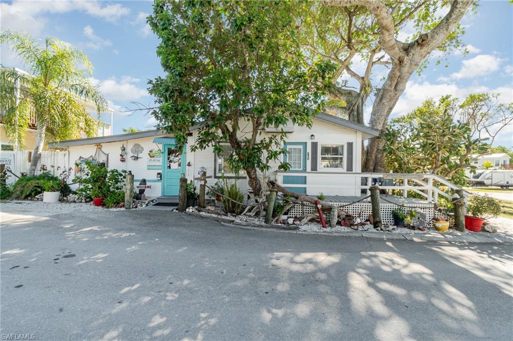 PARKWAY VILLAGE - Residential