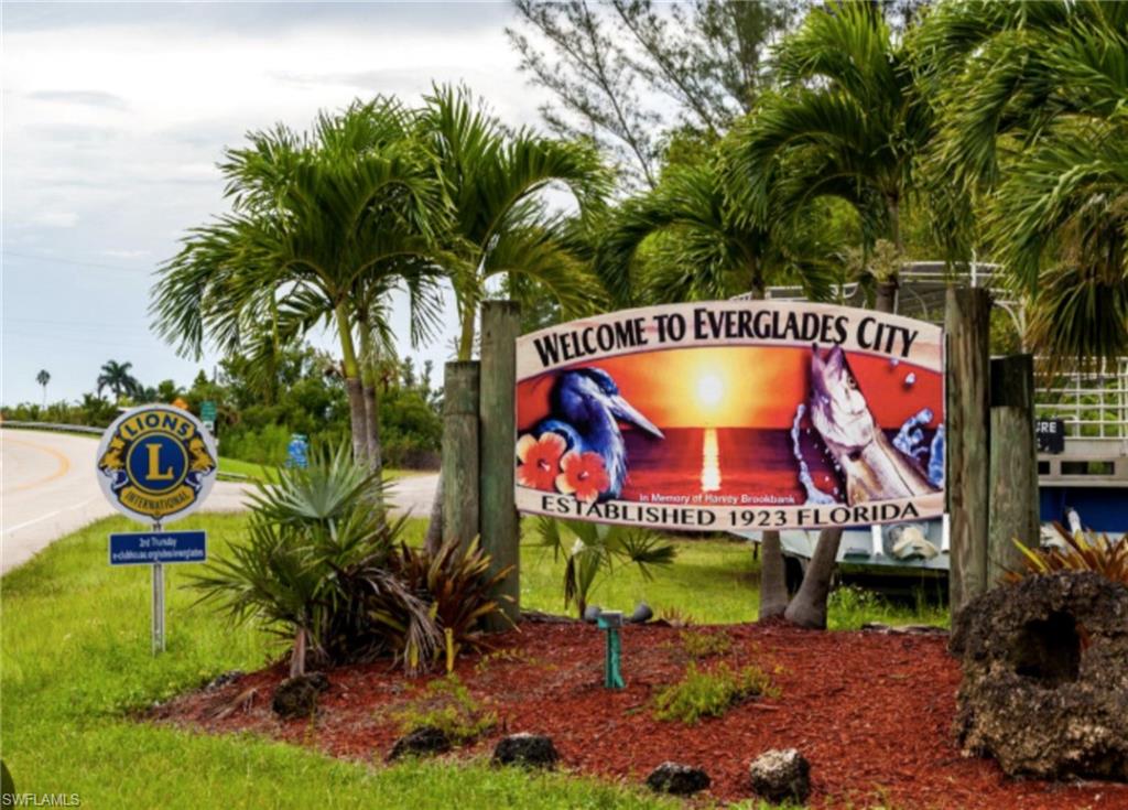 PARKWAY VILLAGE - Residential