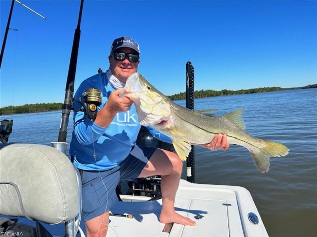 PARKWAY VILLAGE - Residential