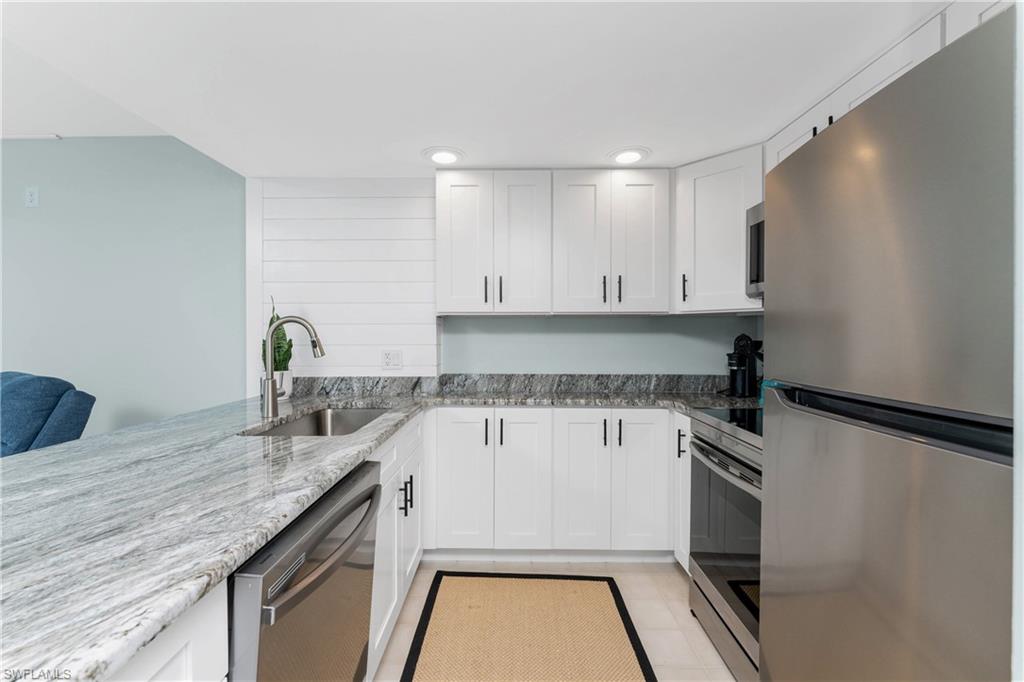 BURNT STORE MARINA - Residential