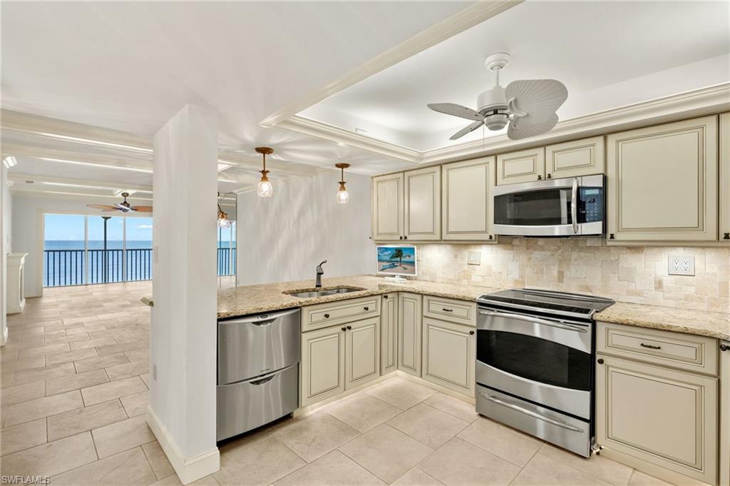 25900 Hickory BLVD 504