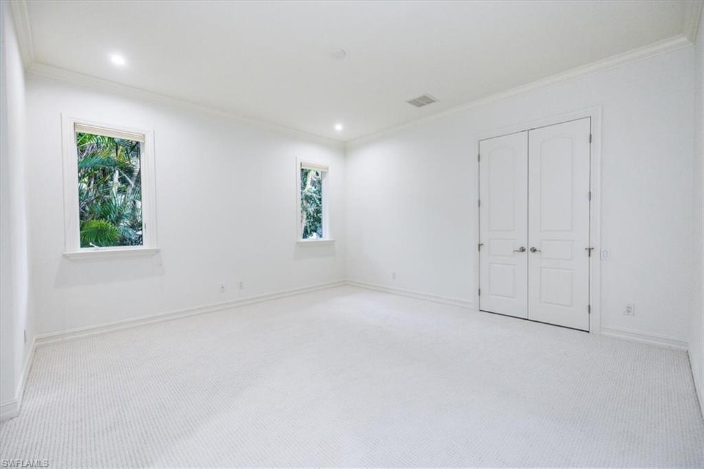 MOORINGS - Residential