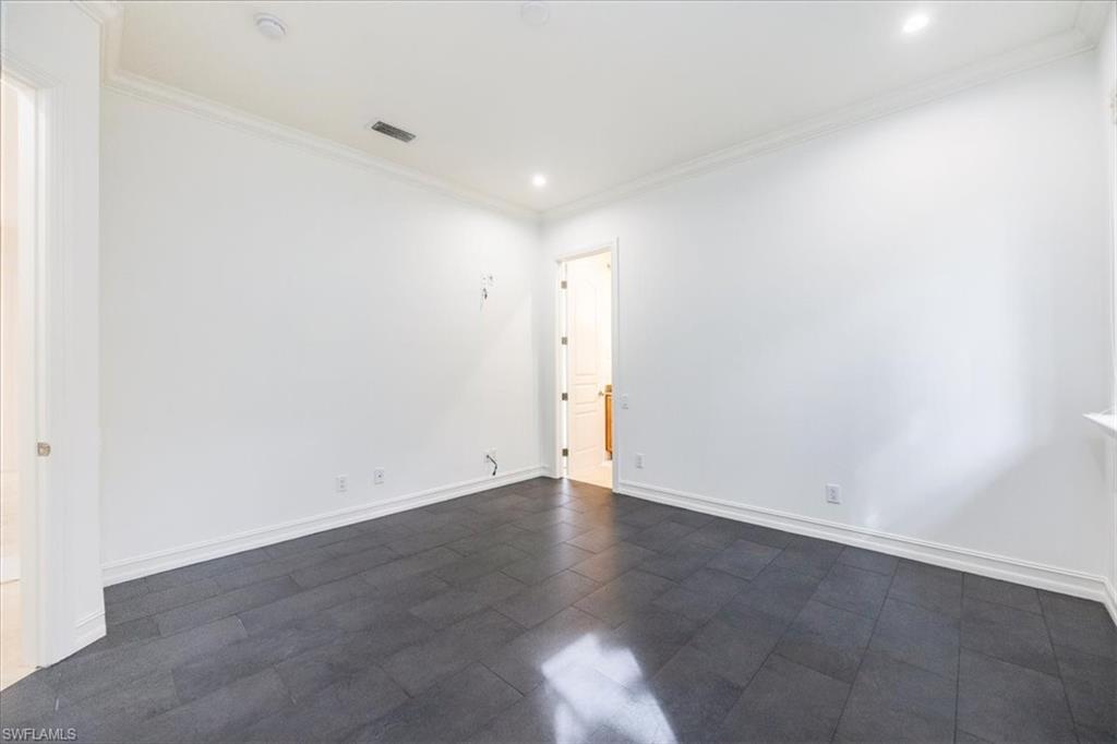 MOORINGS - Residential