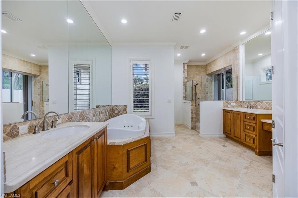 MOORINGS - Residential