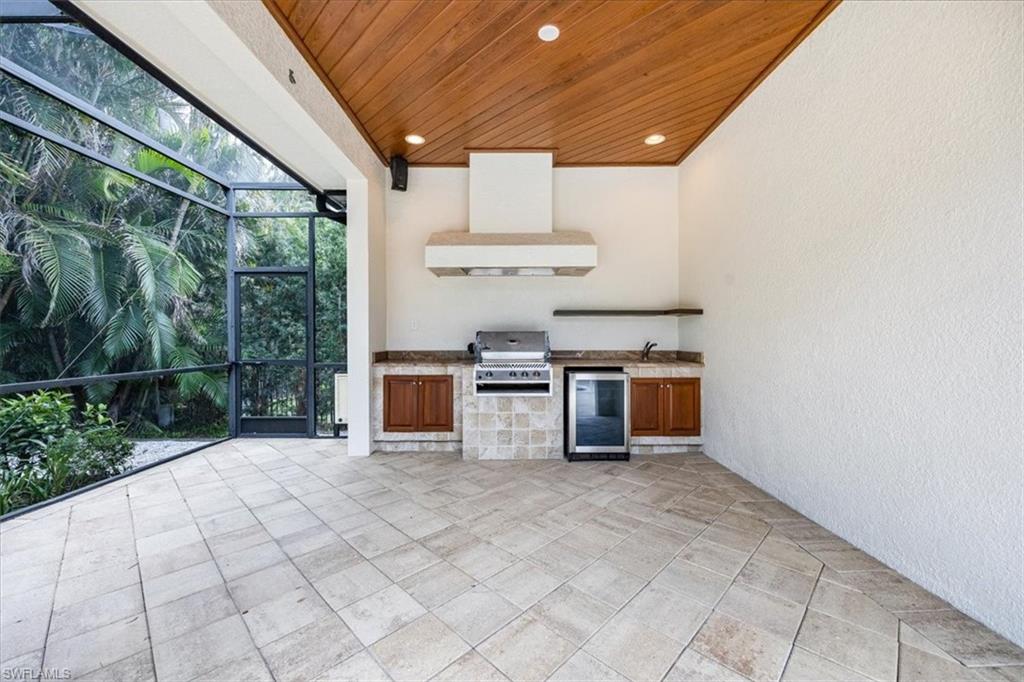 MOORINGS - Residential