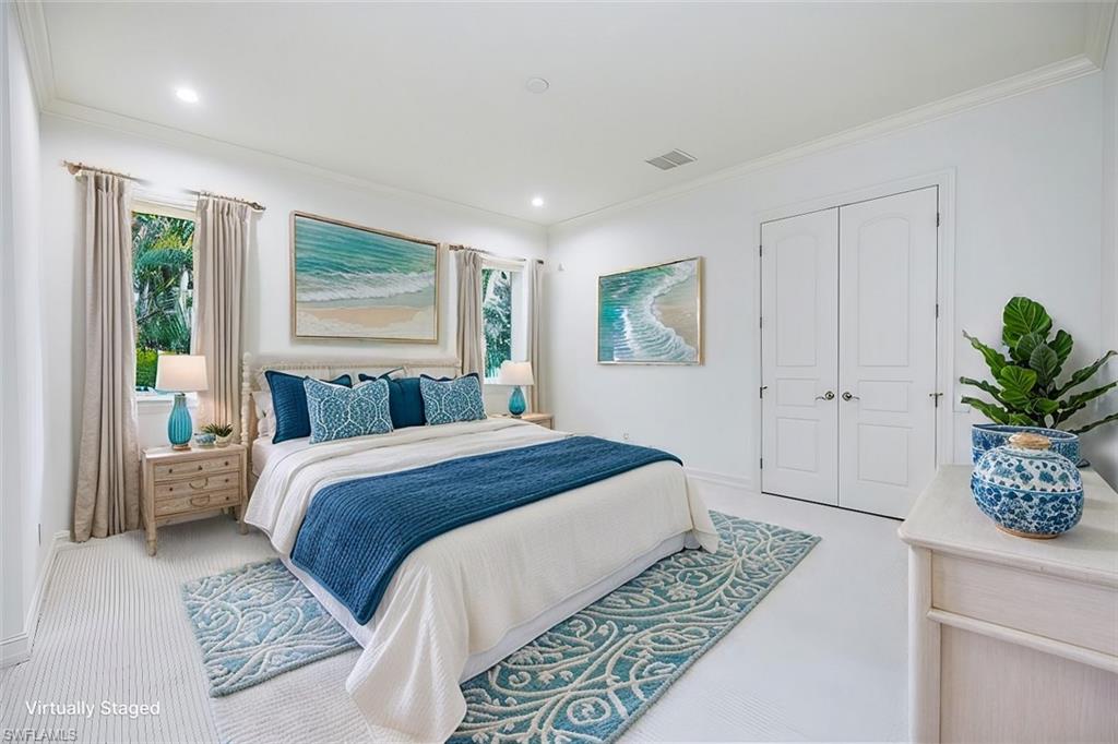 MOORINGS - Residential