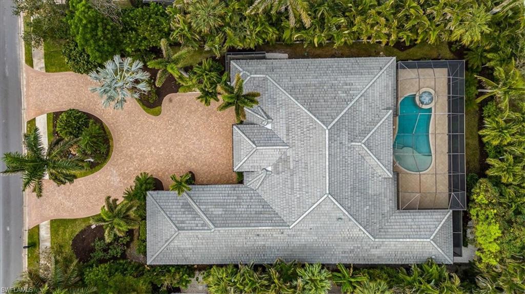 MOORINGS - Residential