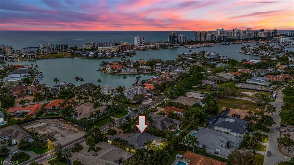 MOORINGS - Residential