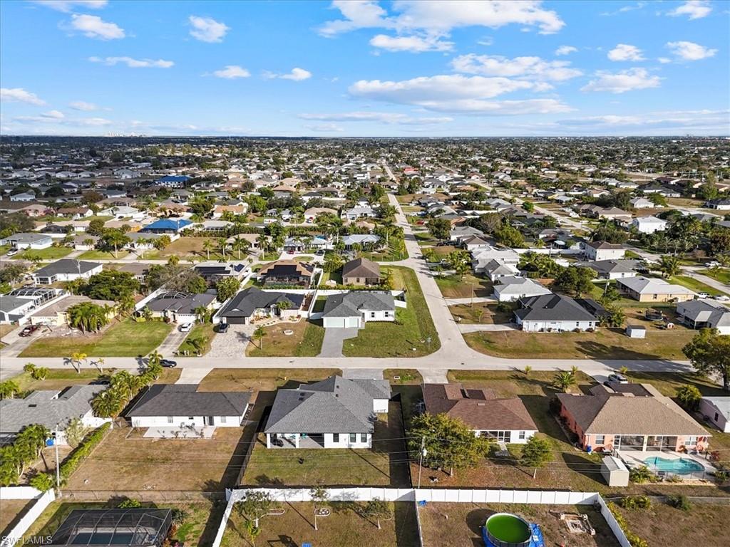 CAPE CORAL - Residential