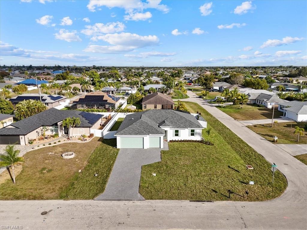 CAPE CORAL - Residential