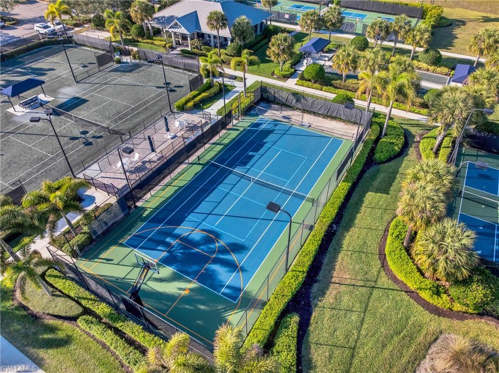 CORKSCREW SHORES - Residential