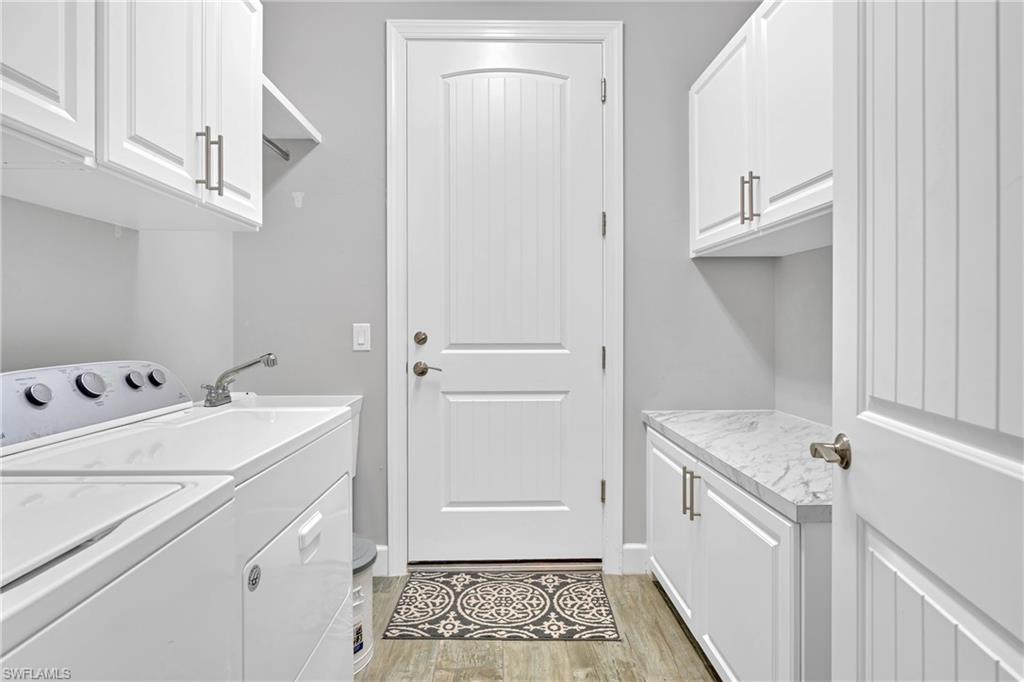 CORKSCREW SHORES - Residential