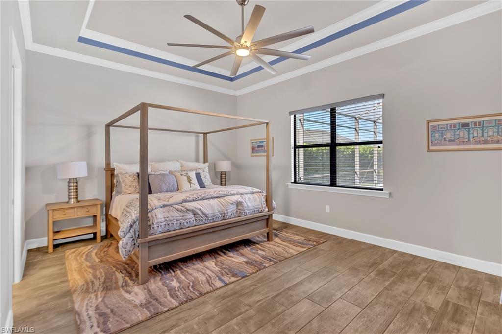 CORKSCREW SHORES - Residential