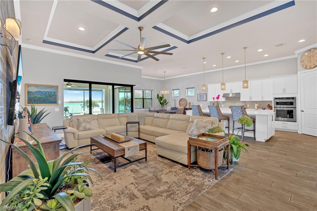 CORKSCREW SHORES - Residential