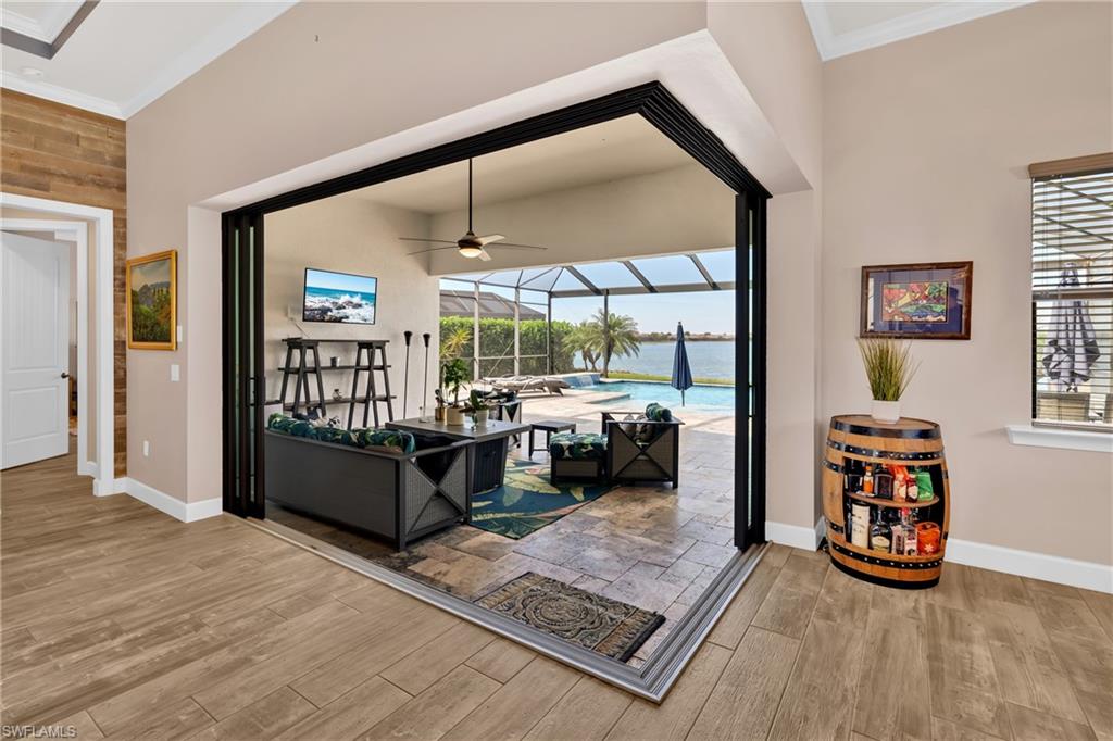 CORKSCREW SHORES - Residential