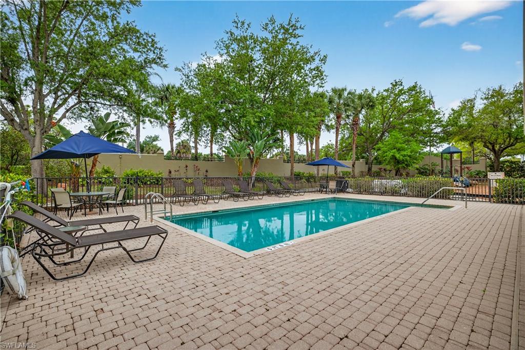 COLONIAL OAKS - Residential