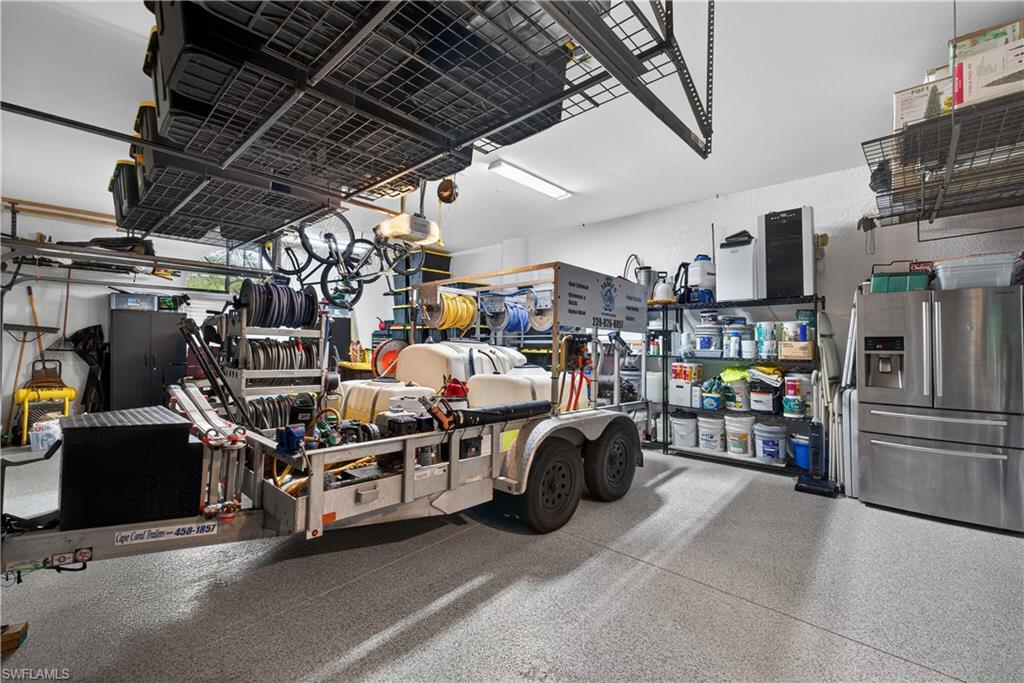 COLONIAL OAKS - Residential