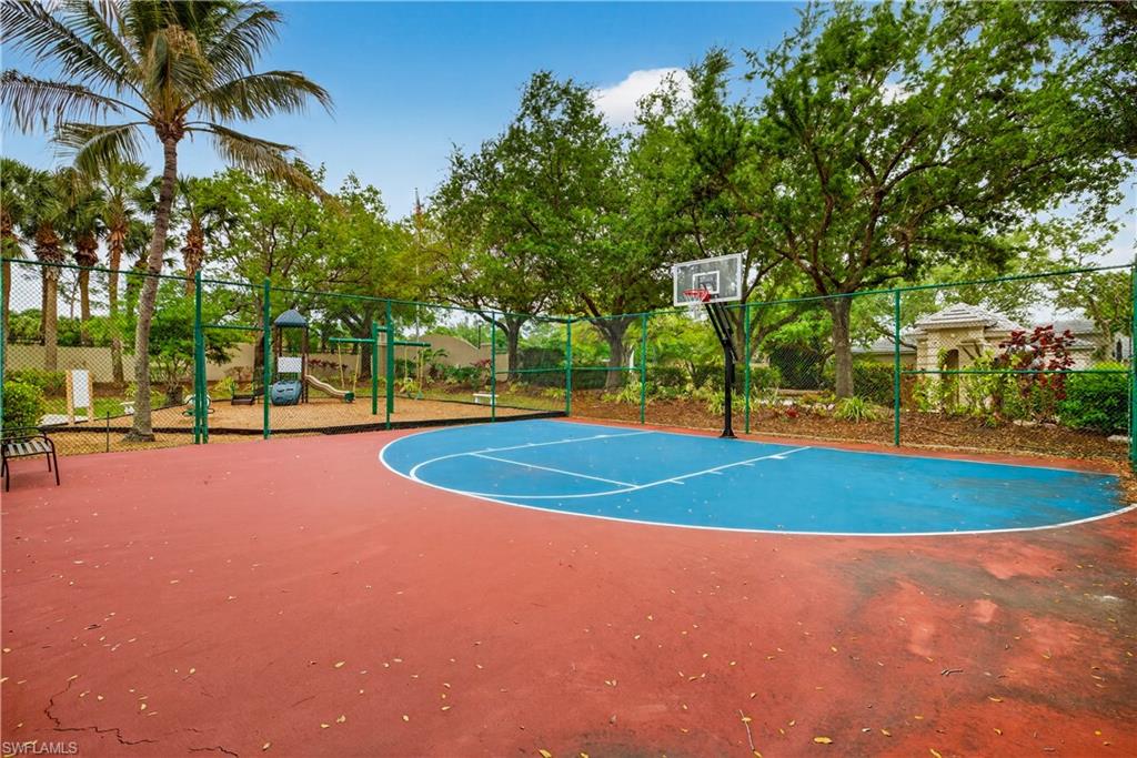 COLONIAL OAKS - Residential