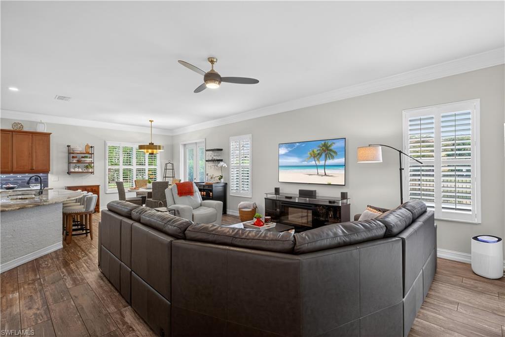 COLONIAL OAKS - Residential