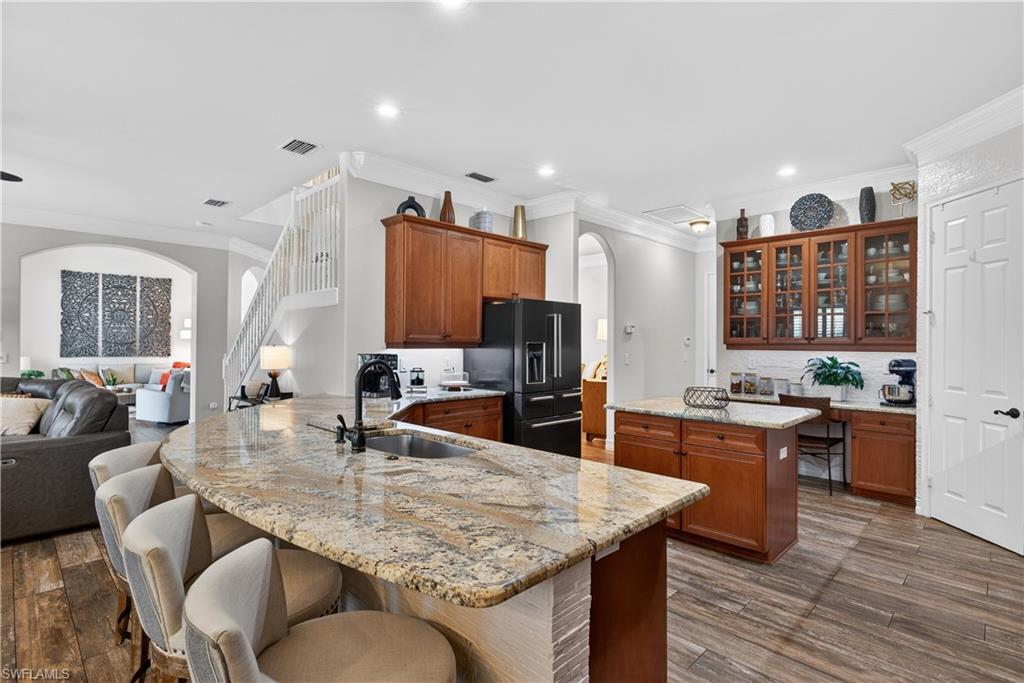 COLONIAL OAKS - Residential