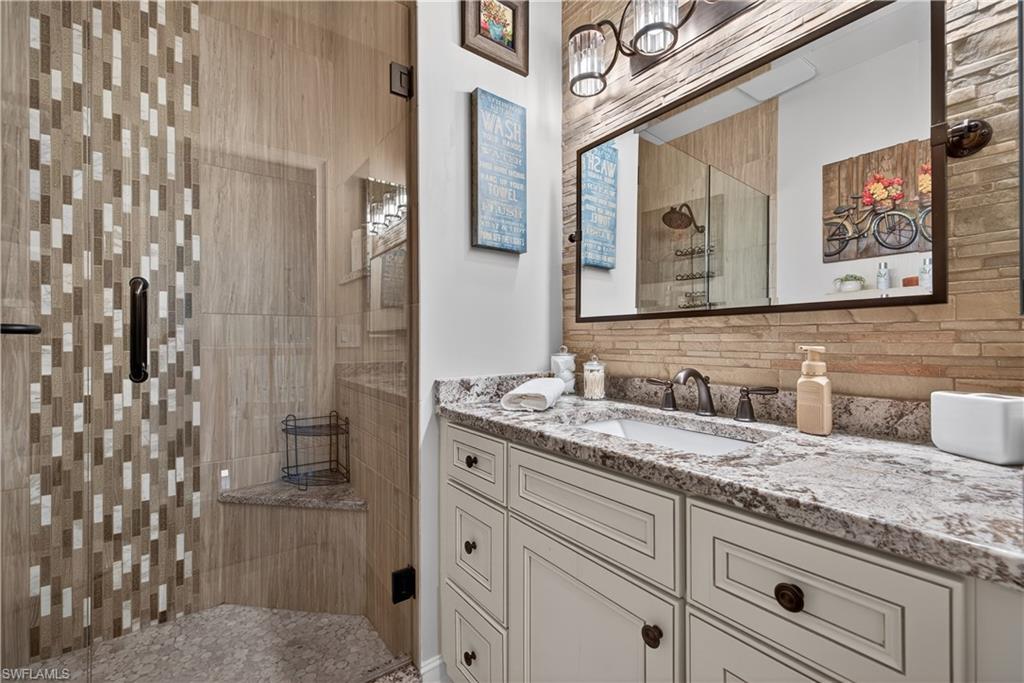 COLONIAL OAKS - Residential