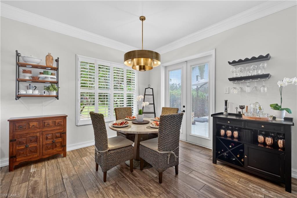 COLONIAL OAKS - Residential