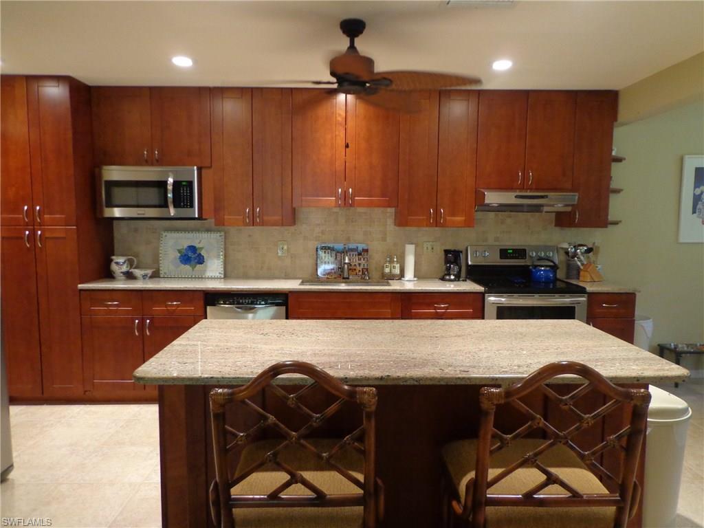 HACIENDA VILLAGE - Residential