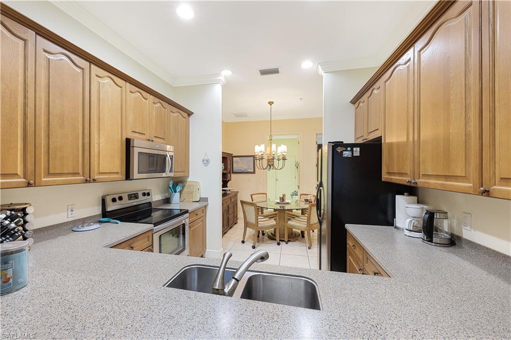 STELLA DEL MAR TOWNHOUSES - Residential