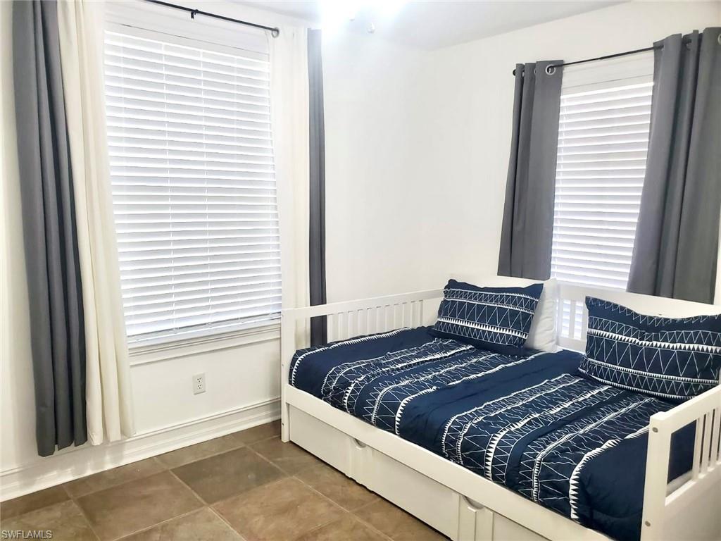 GOLDEN GATE ESTATES - Residential Lease