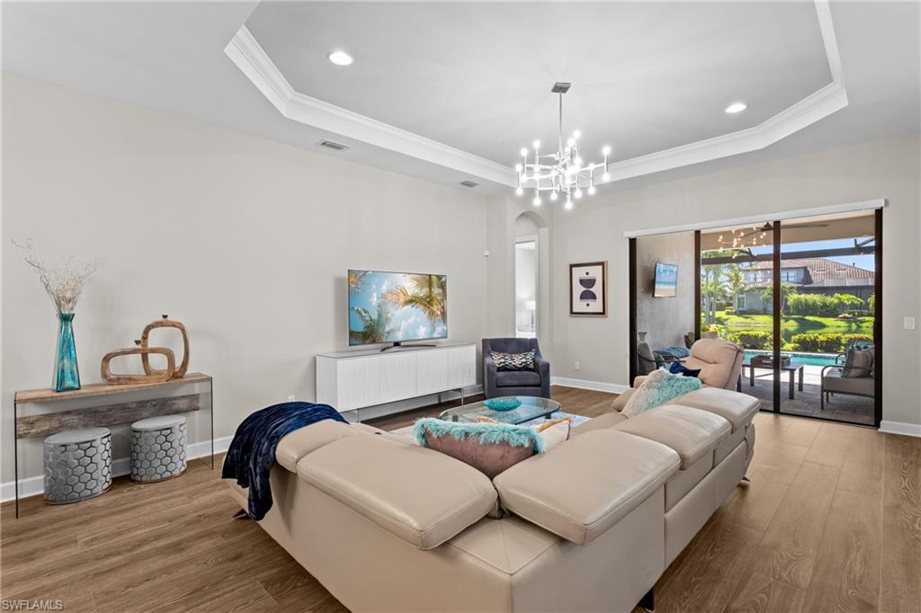 9343 Montelanico LOOP