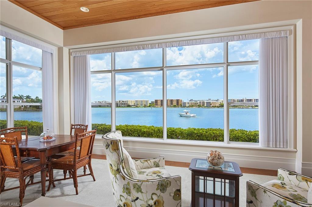 PARK SHORE - Residential