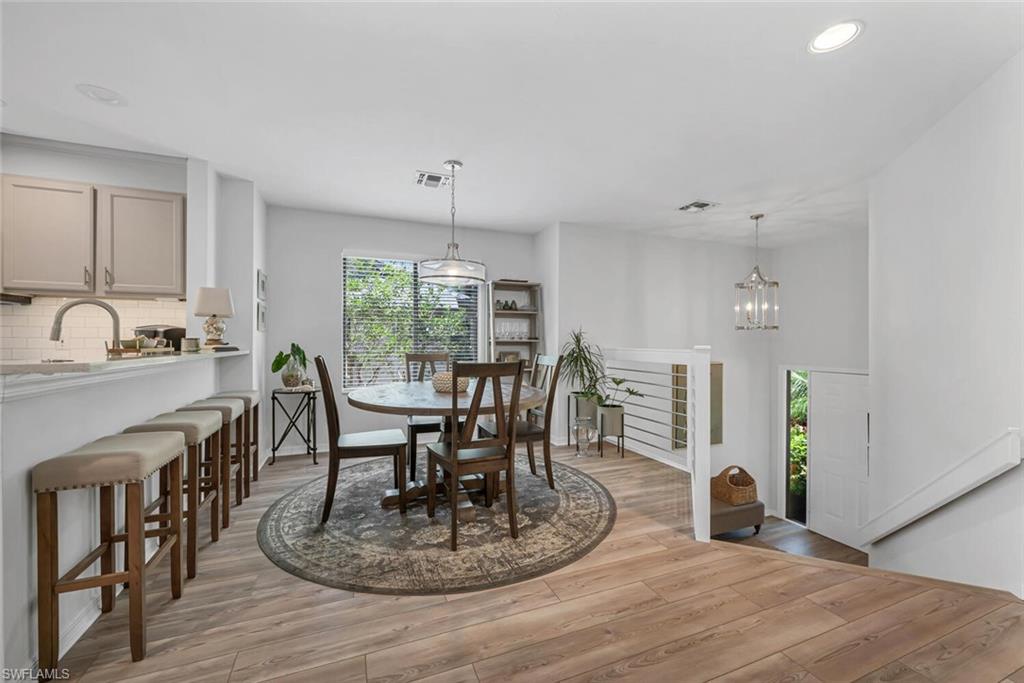 OAKWOOD VILLAS - Residential