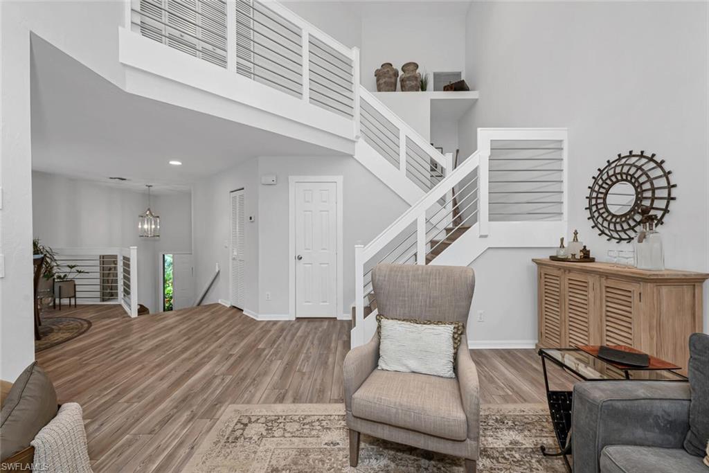 OAKWOOD VILLAS - Residential