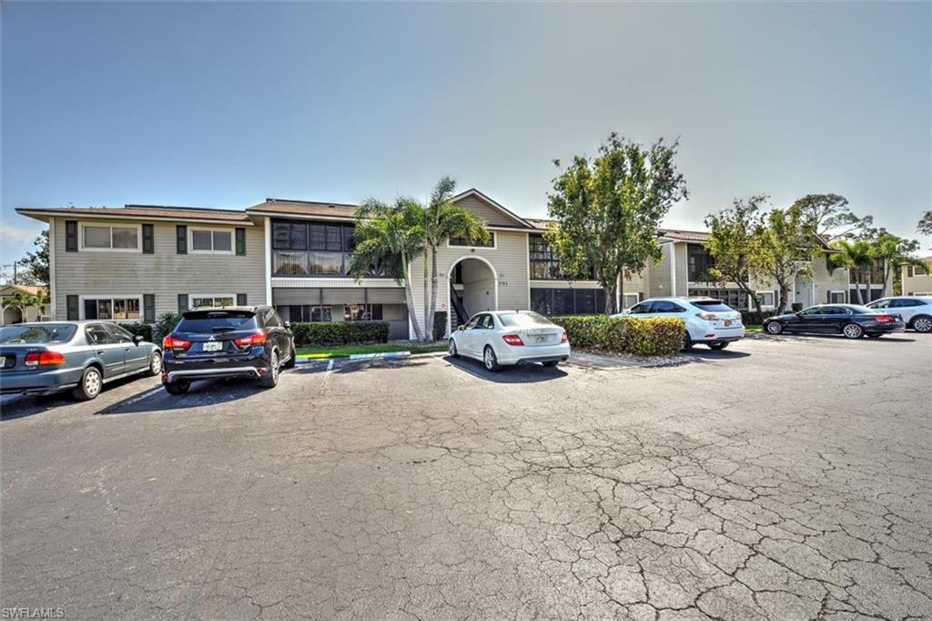 SUMMERLIN WOODS - Residential