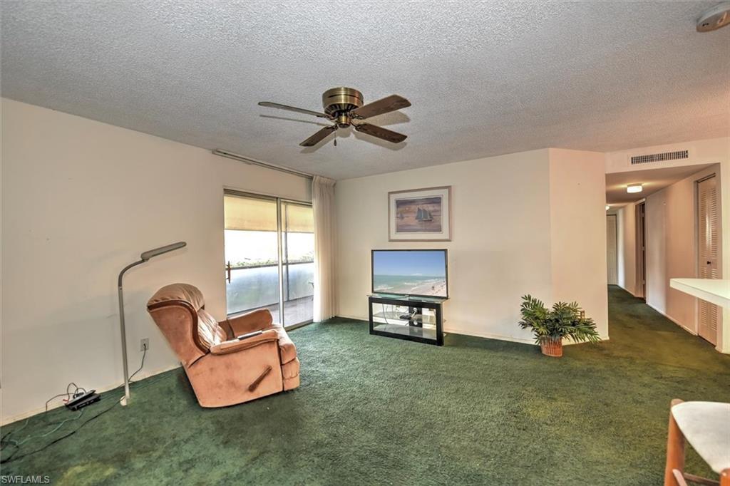 SUMMERLIN WOODS - Residential