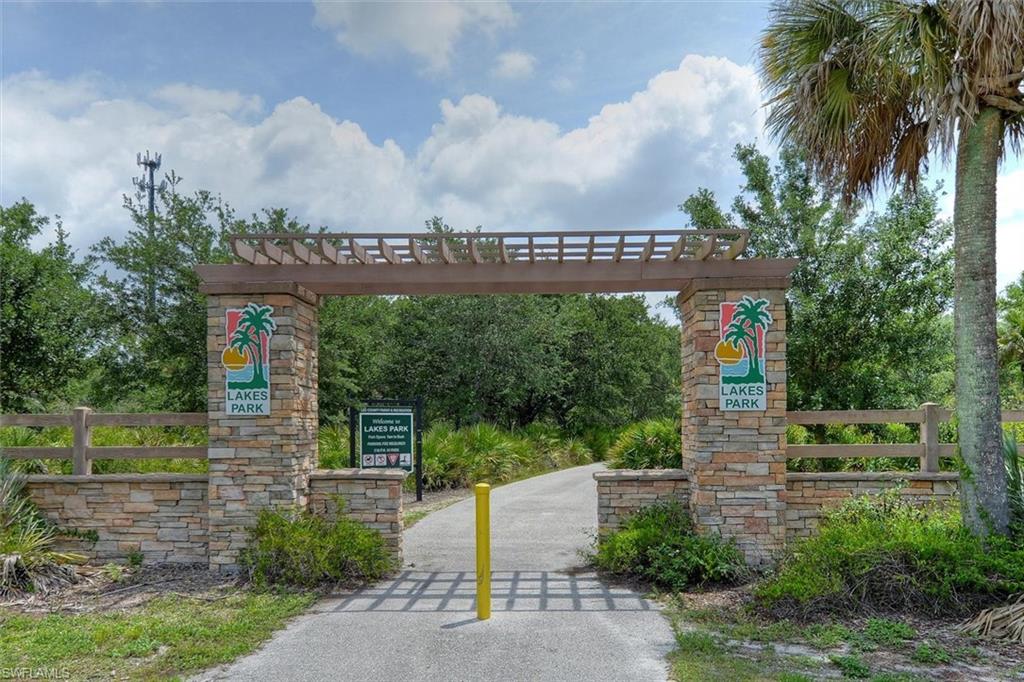 SUMMERLIN WOODS - Residential