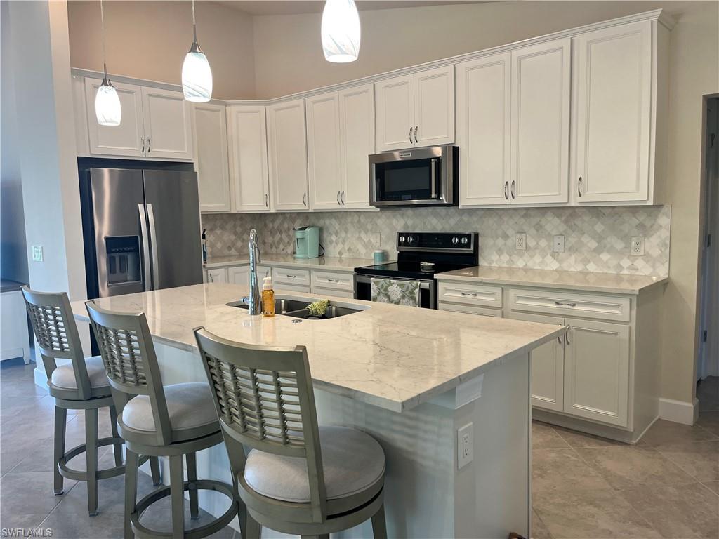 5690 Mayflower WAY 608