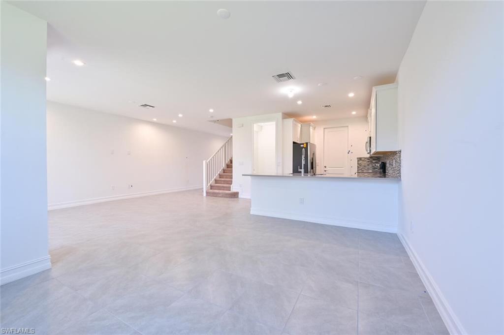 VANDERBILT RESERVE - Residential Lease