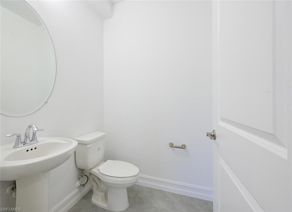 VANDERBILT RESERVE - Residential Lease