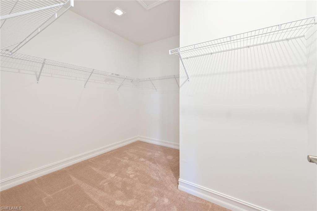 VANDERBILT RESERVE - Residential Lease