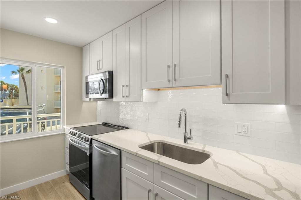 LEONARDO ARMS BEACH CLUB - Residential