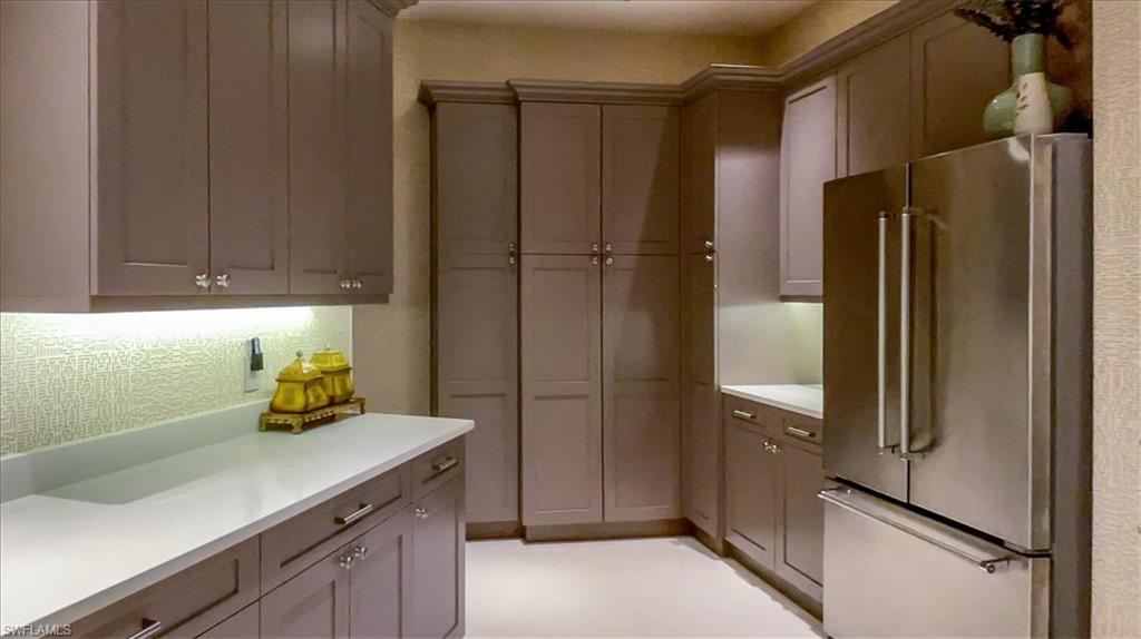 QUAIL WEST - Residential