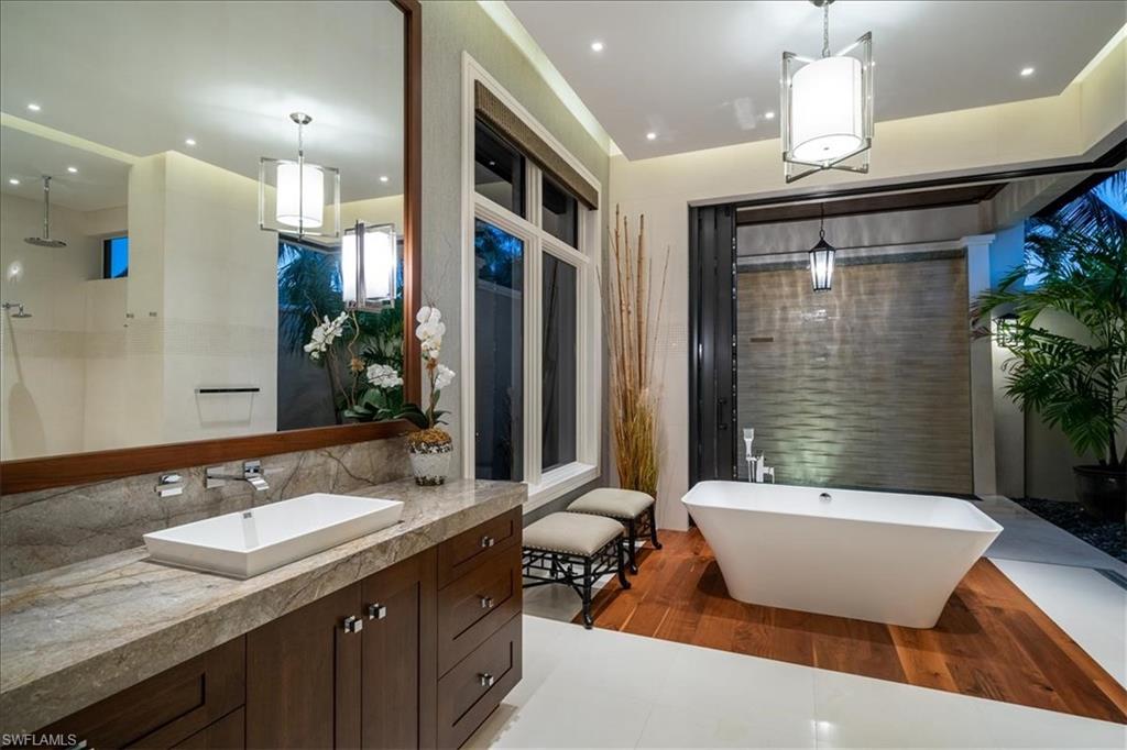 QUAIL WEST - Residential