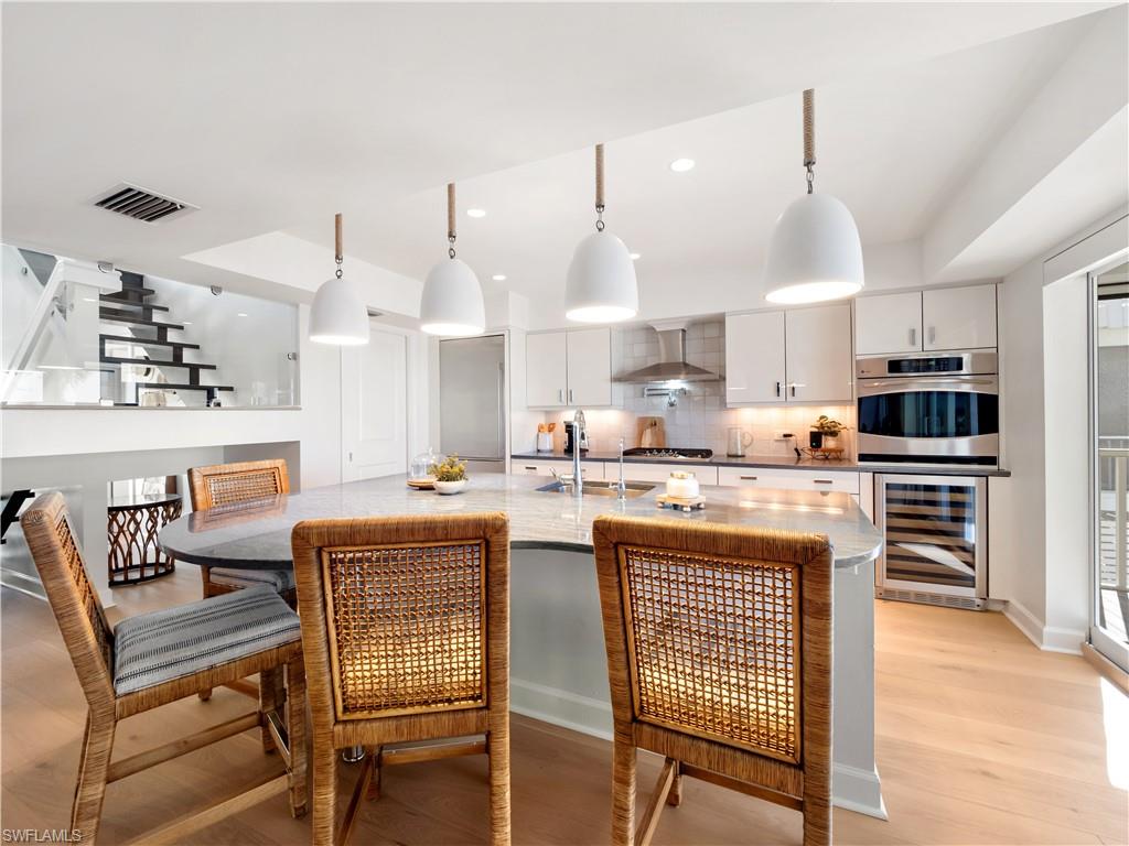 SUNSET CAPTIVA - Residential